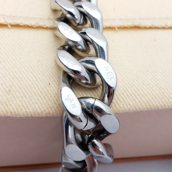 Louis Vuitton Chain Links Mens Bracelet 8" Inches - Picture 2 of 11